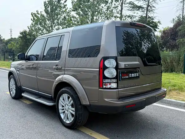 Land Rover Discovery 2016
