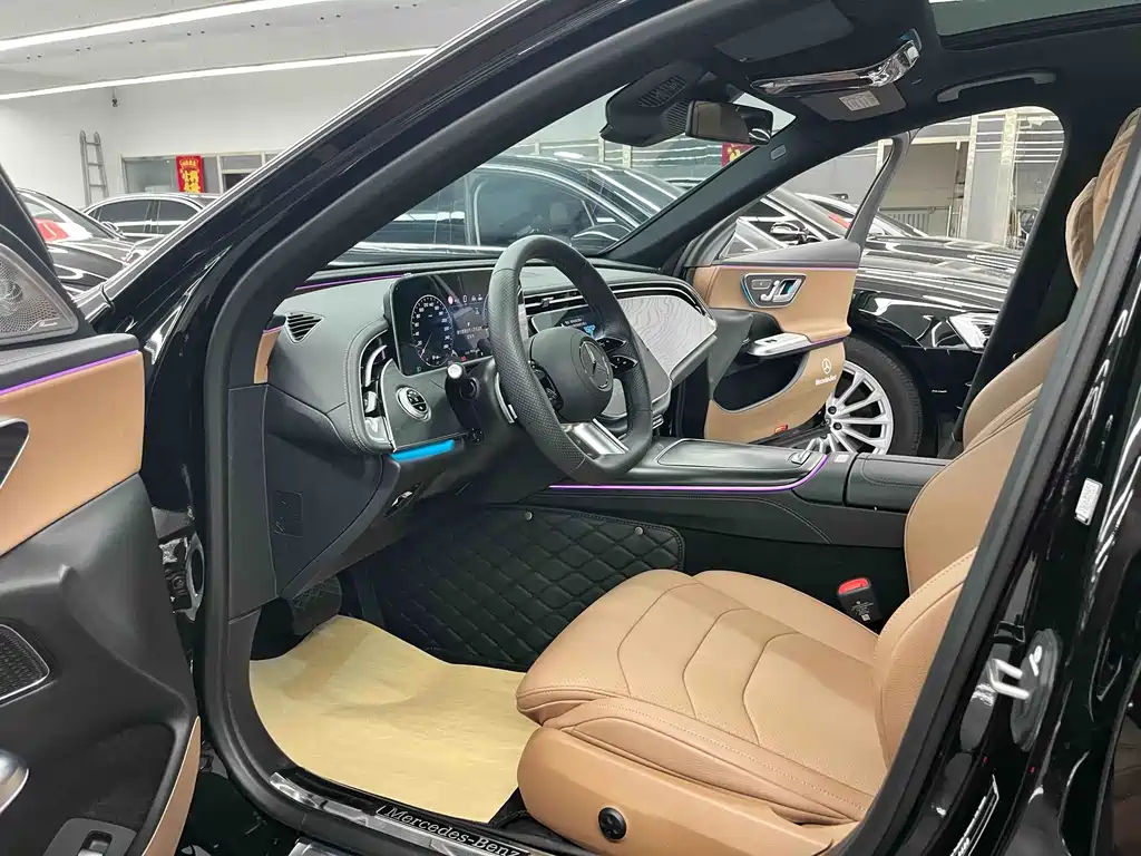 Mercedes-Benz E-Class 2025