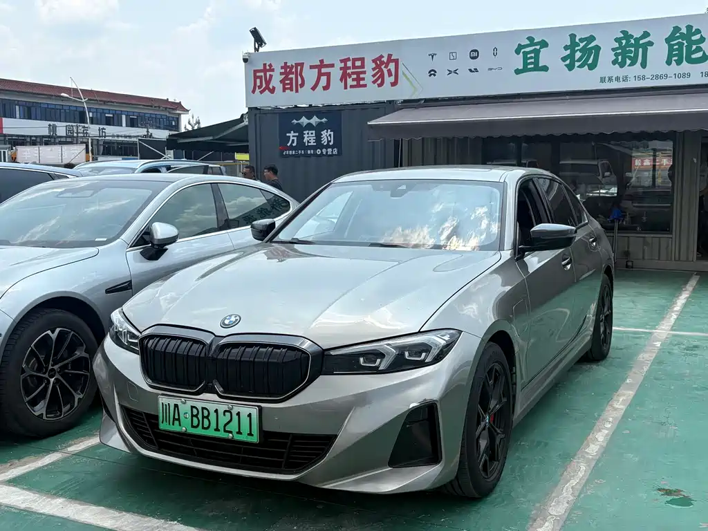 BMW i3 2024 — фото 1