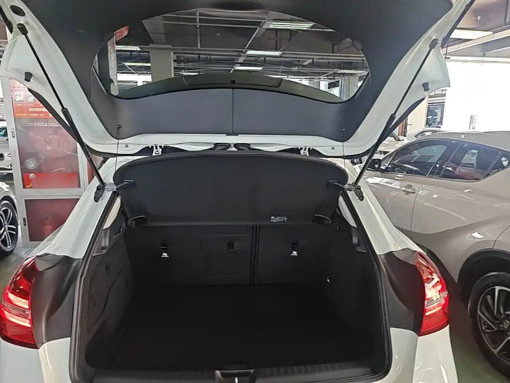 Mercedes-Benz GLA 2019 — фото 19