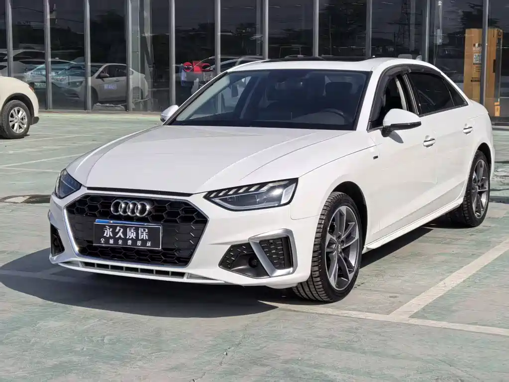 Audi A4L 2020 — фото 1