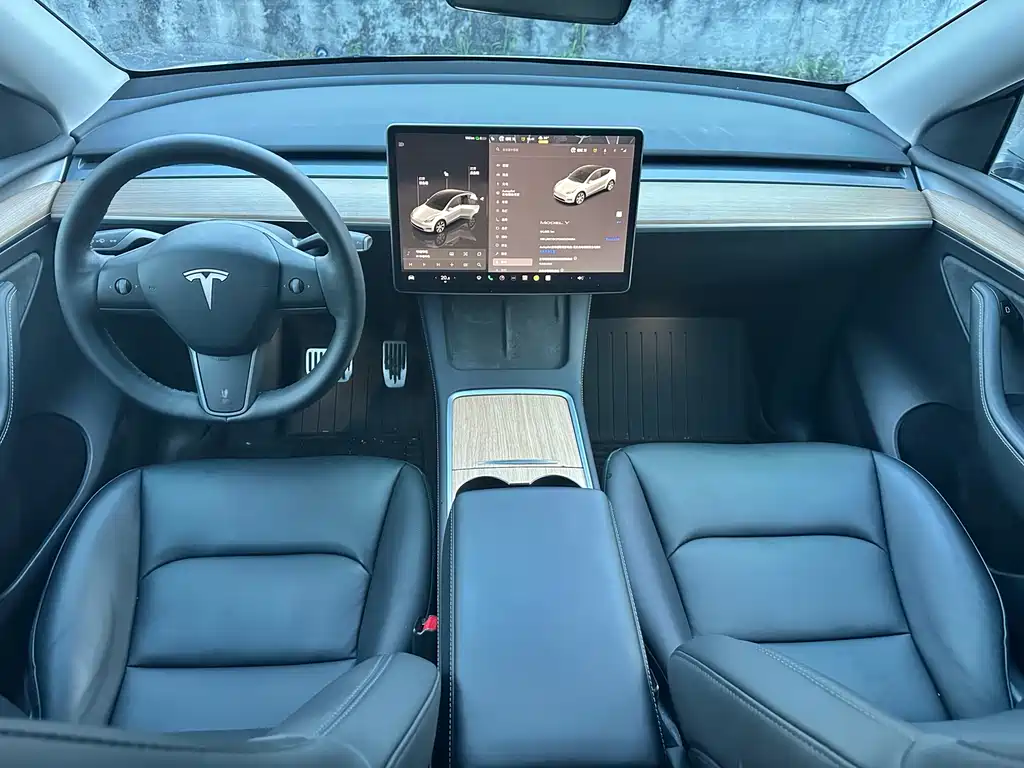 Tesla Model Y 2022 — фото 15