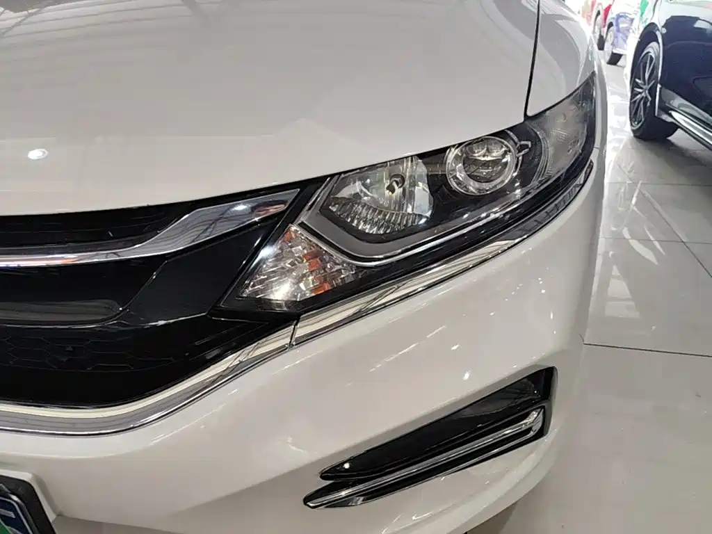 Honda Jade 2019 — фото 24