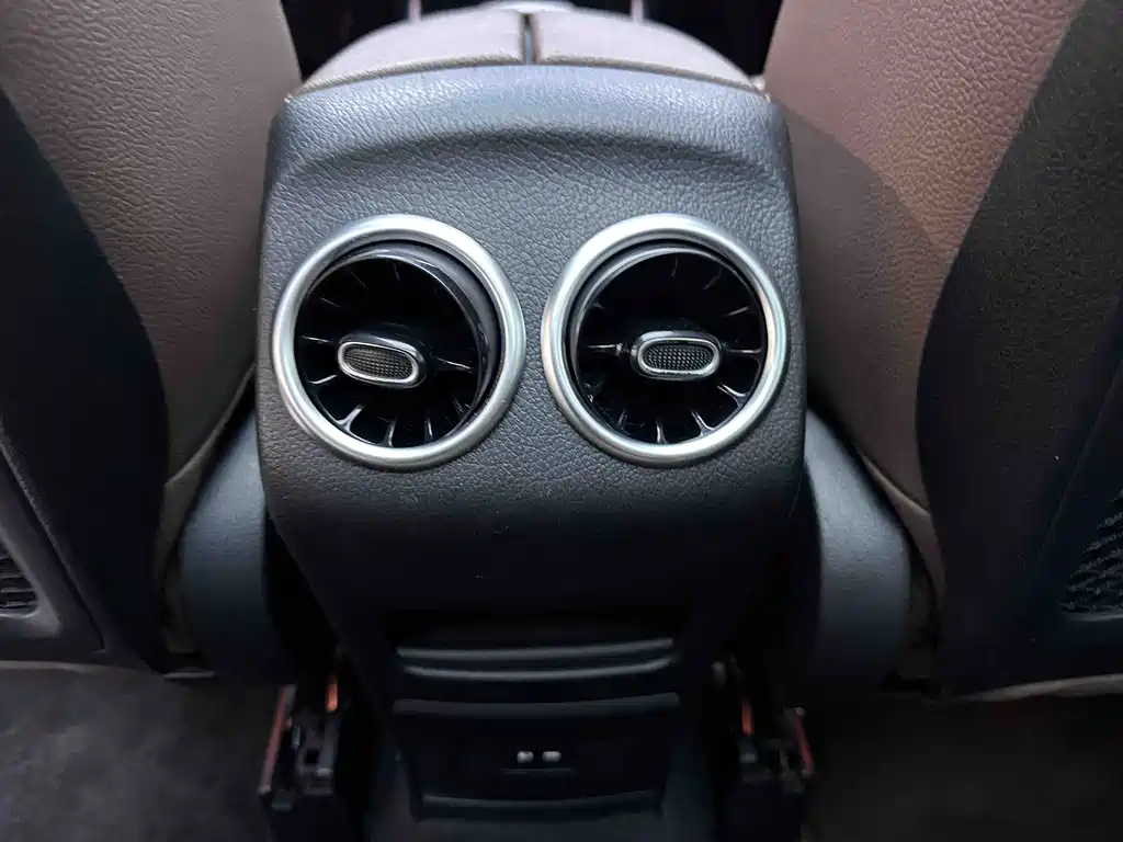 Mercedes-Benz GLB 2021 — фото 15