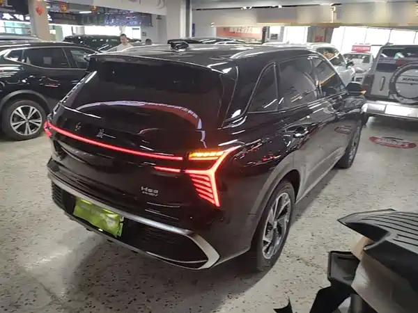 Hongqi HS3 PHEV 2024