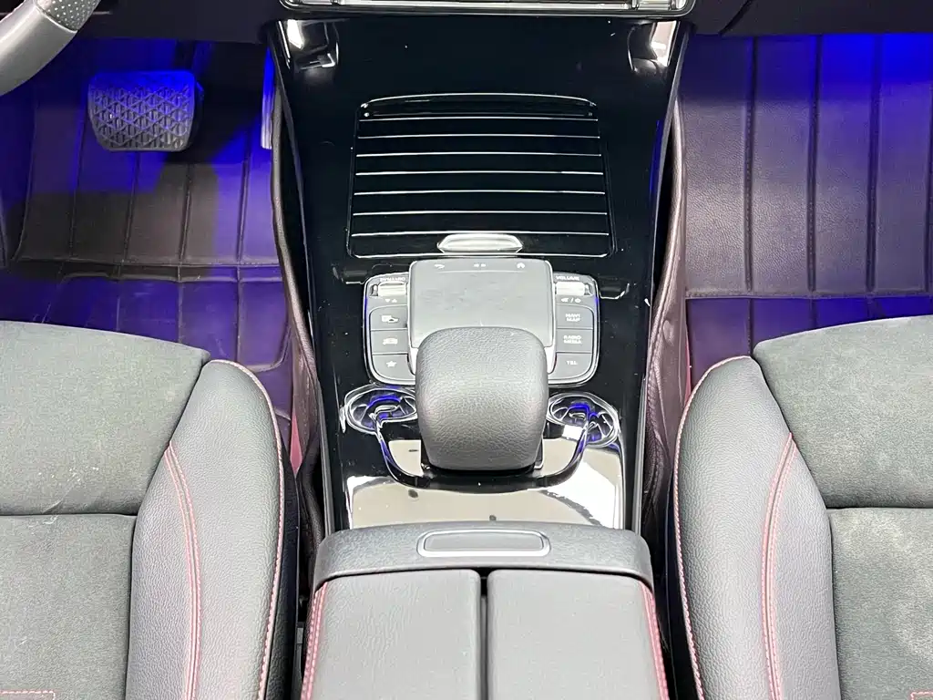 Mercedes-Benz A-Class 2023 — фото 23