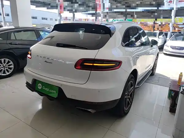 Porsche Macan 2016