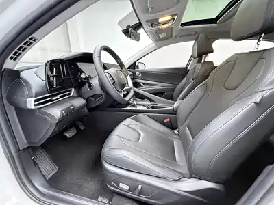 Hyundai Elantra 2022