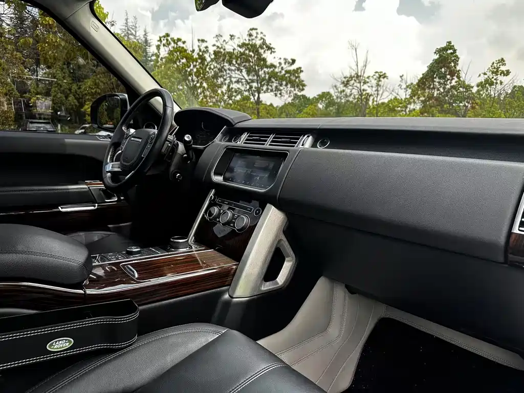 Land Rover Range Rover 2018 — фото 15