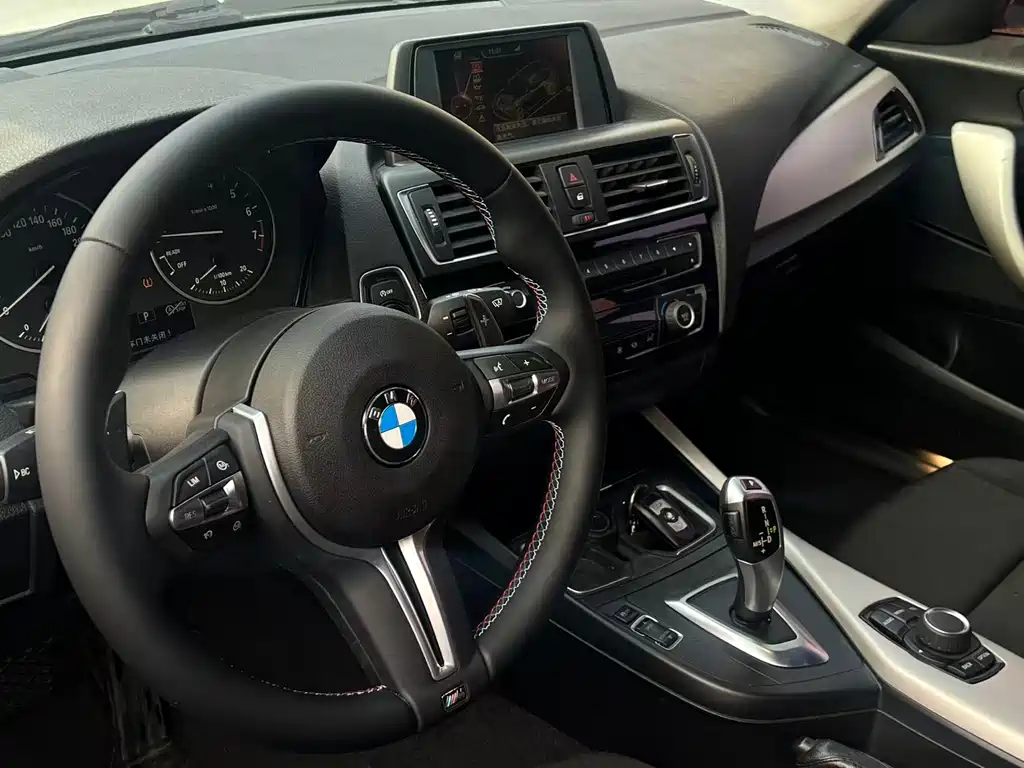 BMW 1 Series 2015 — фото 8