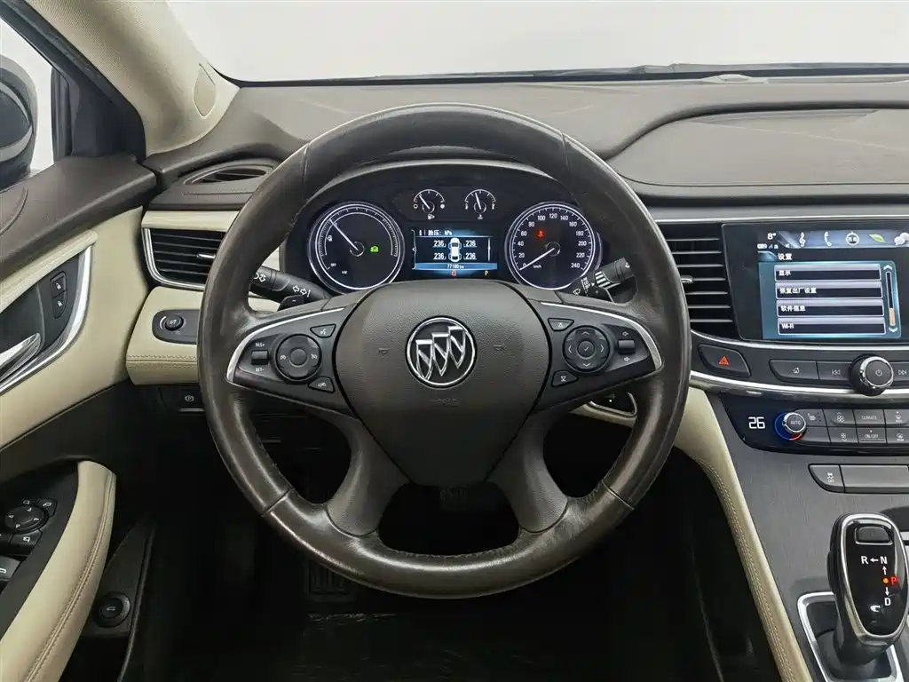 Buick LaCrosse 2019 — фото 11