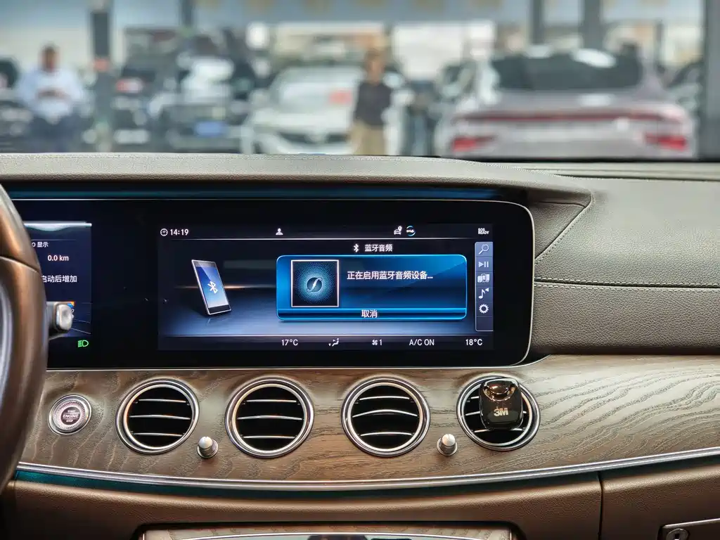 Mercedes-Benz E-Class 2019 — фото 14
