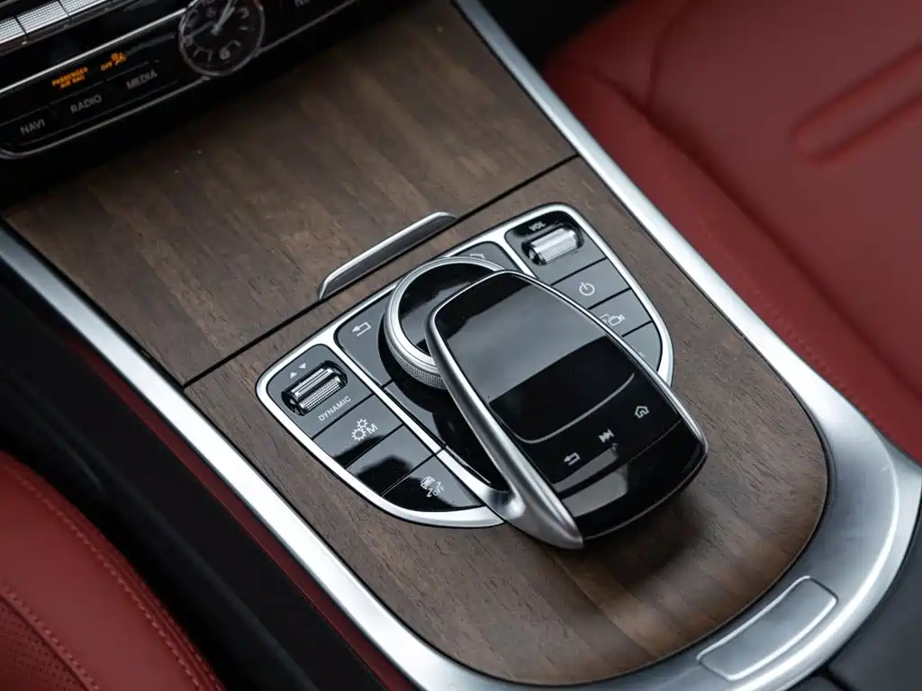 Mercedes-Benz G-Class 2023 — фото 15