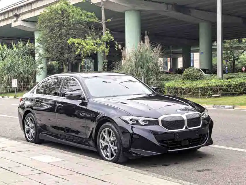 BMW i3 2025