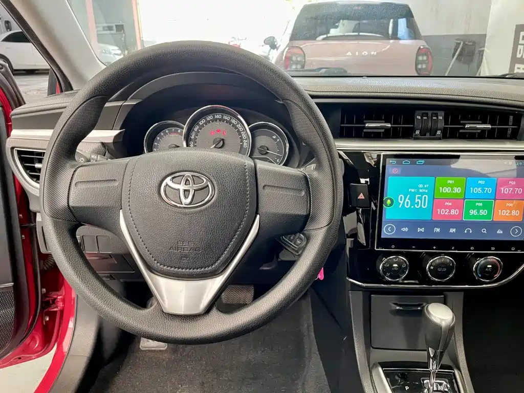 Toyota Corolla 2016 — фото 11