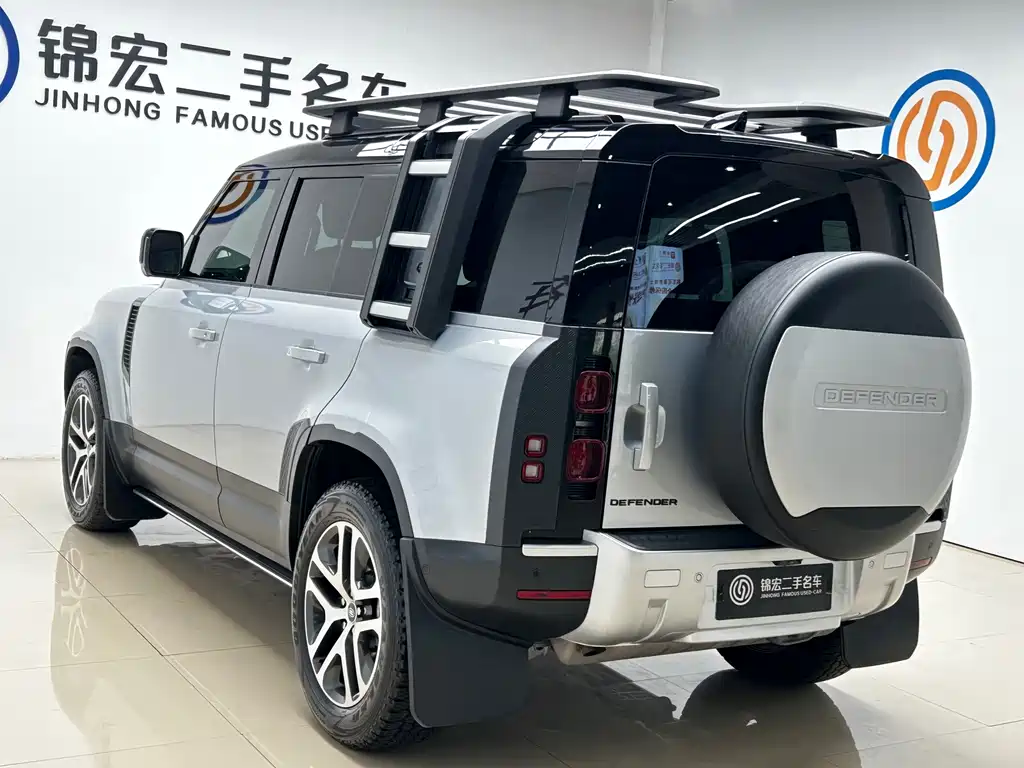 Land Rover Defender 2022 — фото 26