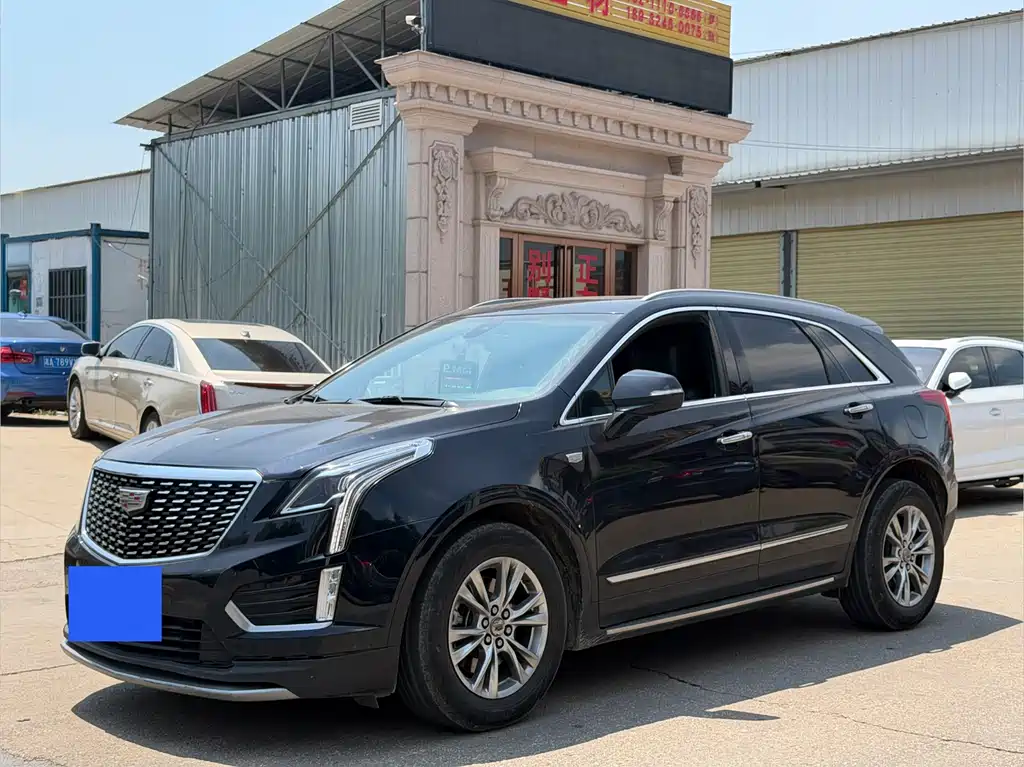 Cadillac XT5 2021 — фото 1