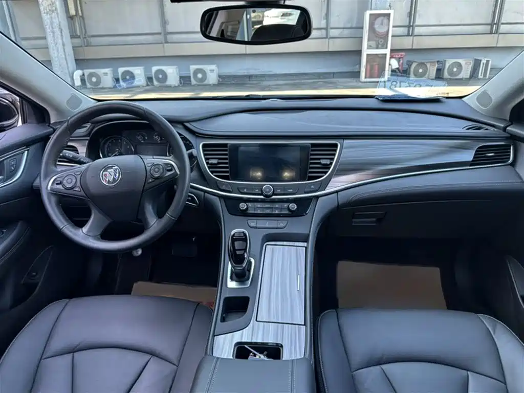 Buick LaCrosse 2022 — фото 17