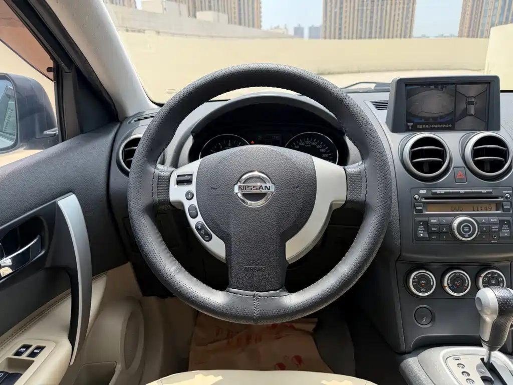 Nissan Fresco 2011