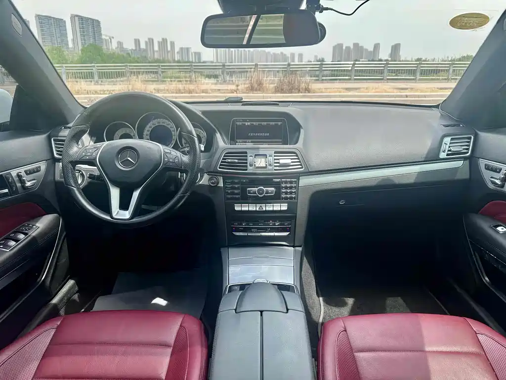 Mercedes-Benz E-Class 2015