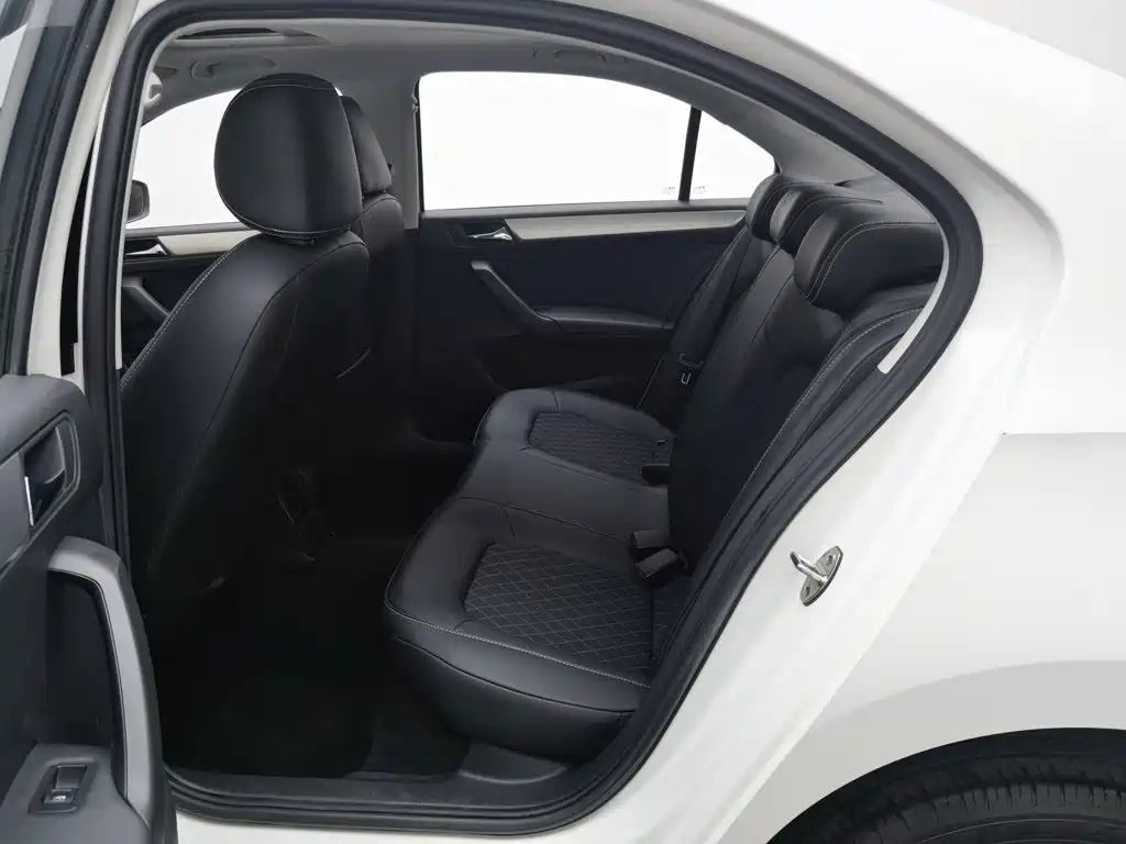 Skoda Rapid 2019 — фото 15