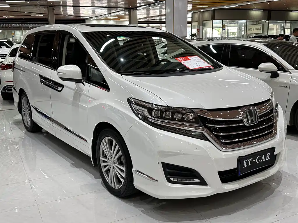 Honda Elysion 2018 — фото 3