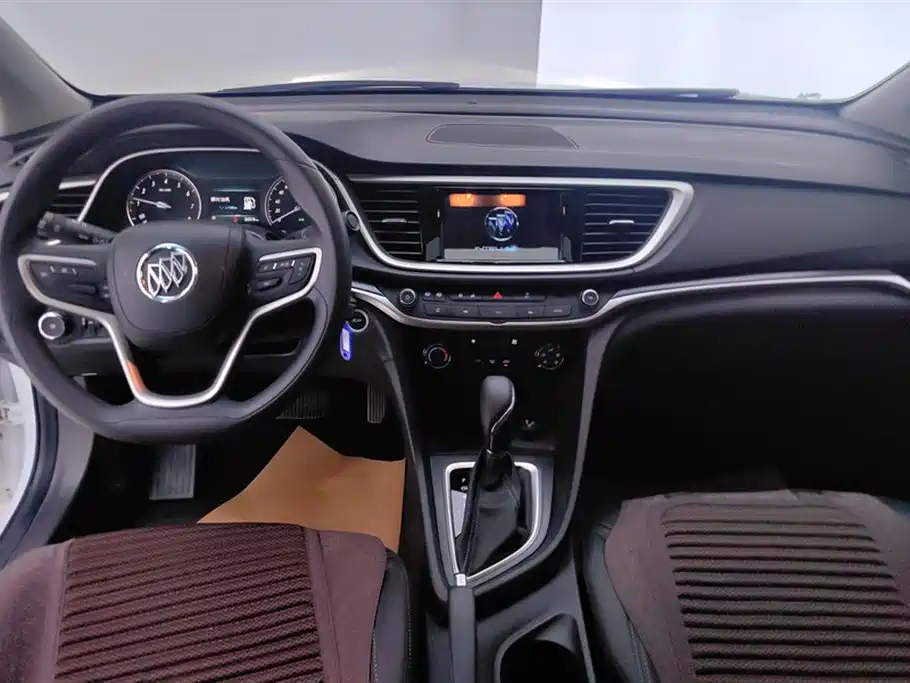 Buick Excelle 2021 — фото 12