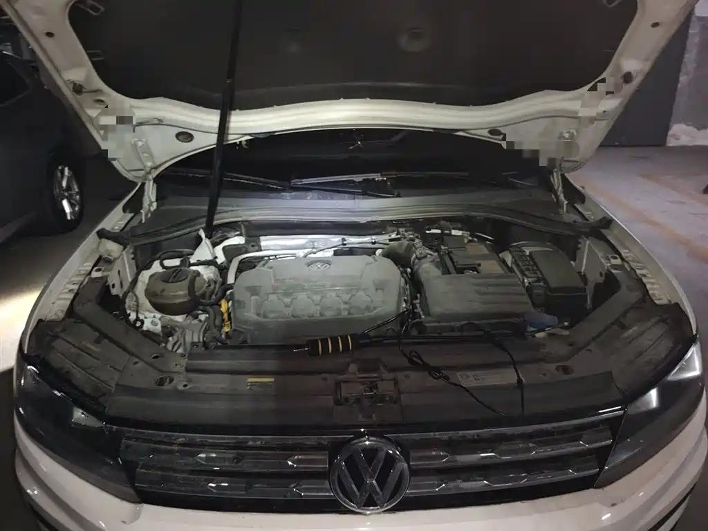 Volkswagen Tiguan L 2018 — фото 11