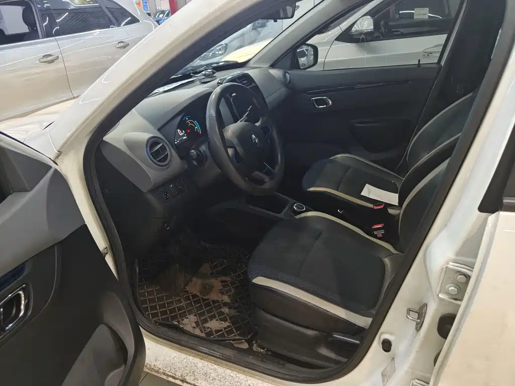 Renault Eno 2020