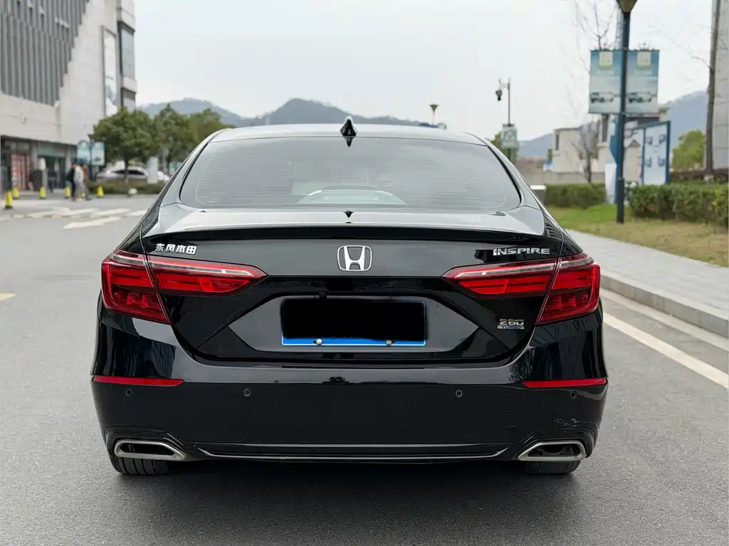 Honda Inspire 2022 — фото 16