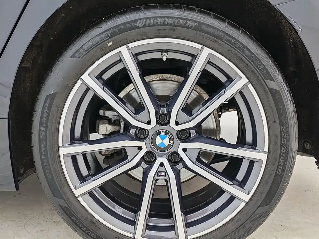 BMW 3 Series 2022 — фото 17