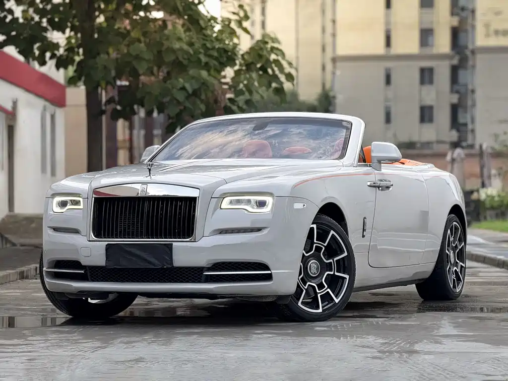 Rolls-Royce Dawn 2017 — фото 1