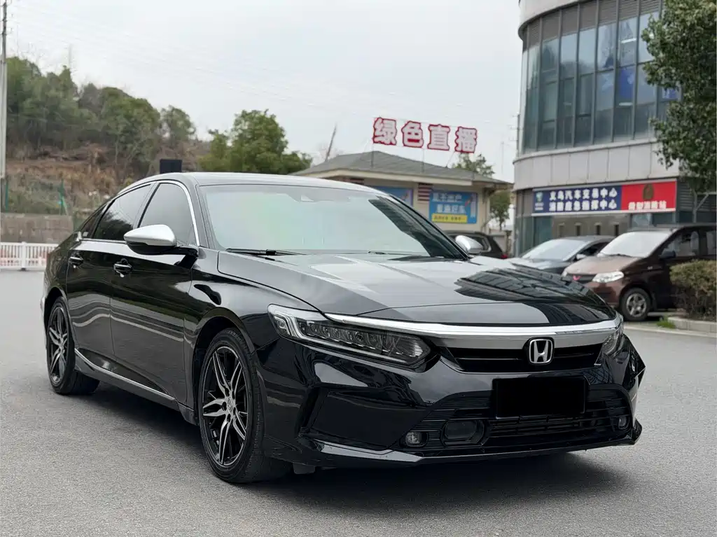 Honda Inspire 2022 — фото 3