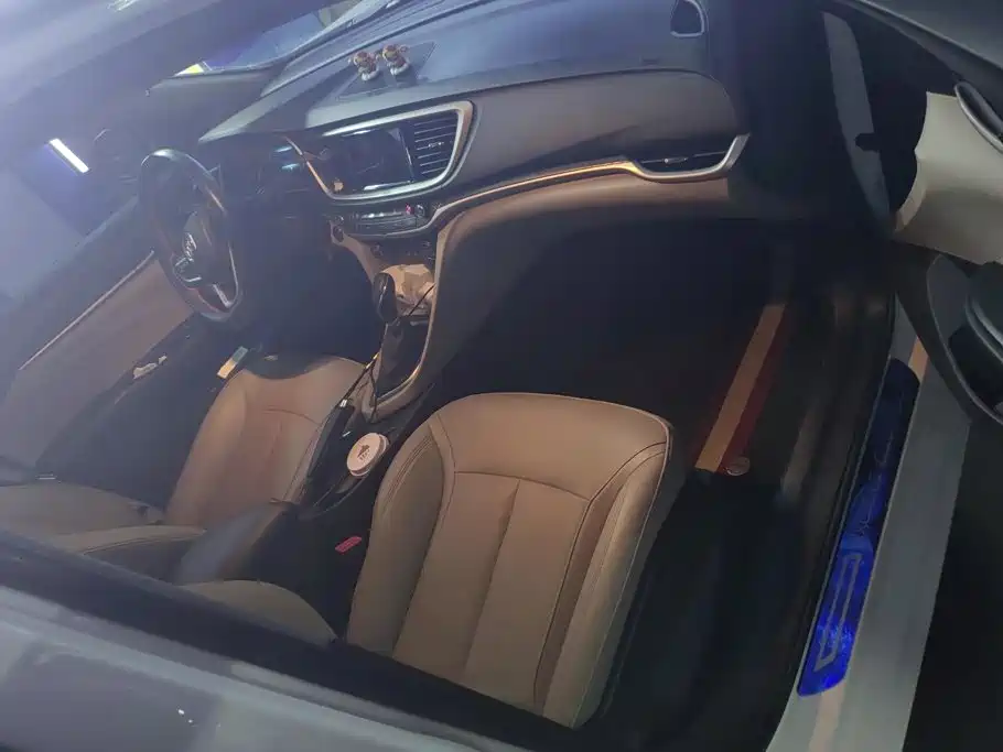 Buick Excelle GT 2020 — фото 8