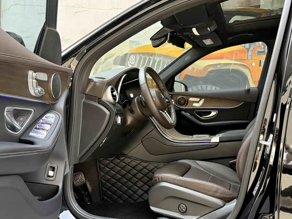 Mercedes-Benz GLC 2022 — фото 6