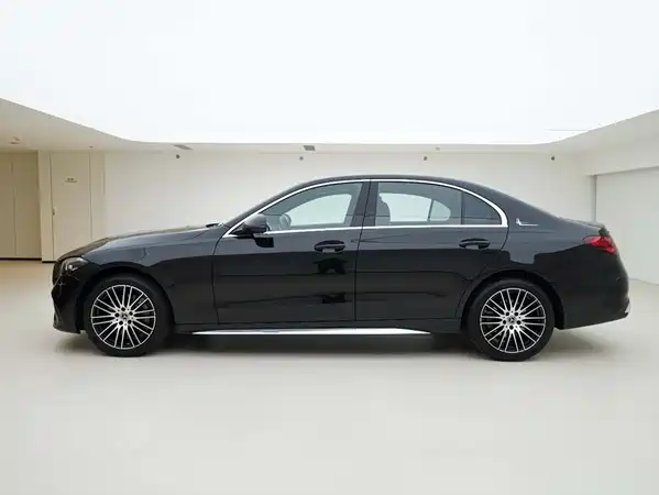 Mercedes-Benz C-Class 2023