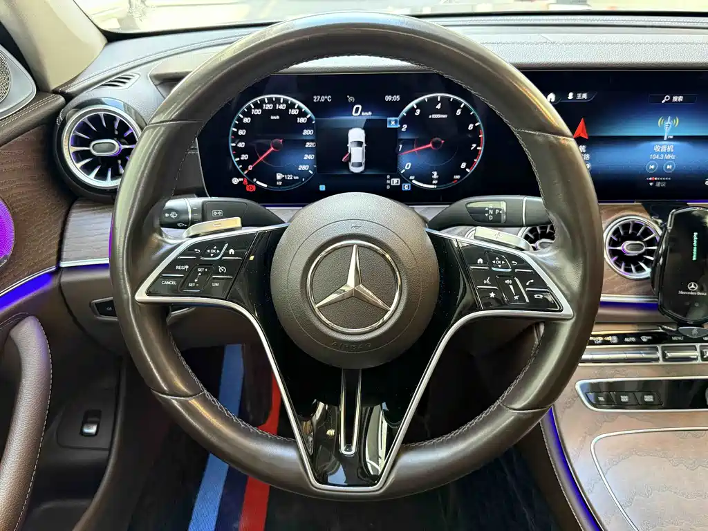 Mercedes-Benz E-Class 2022 — фото 6