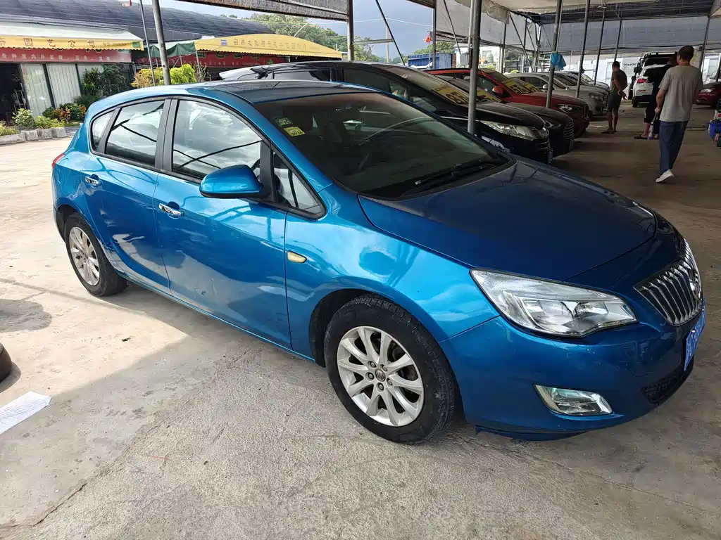 Buick Excelle GT 2012