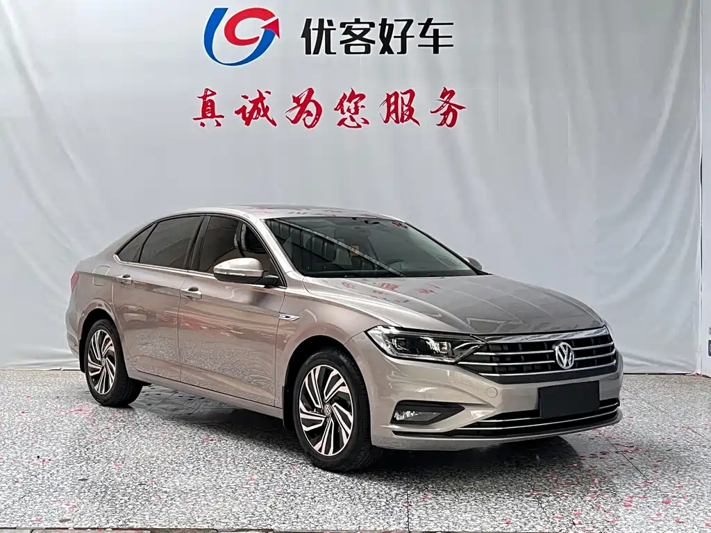 Volkswagen Sagitar 2022