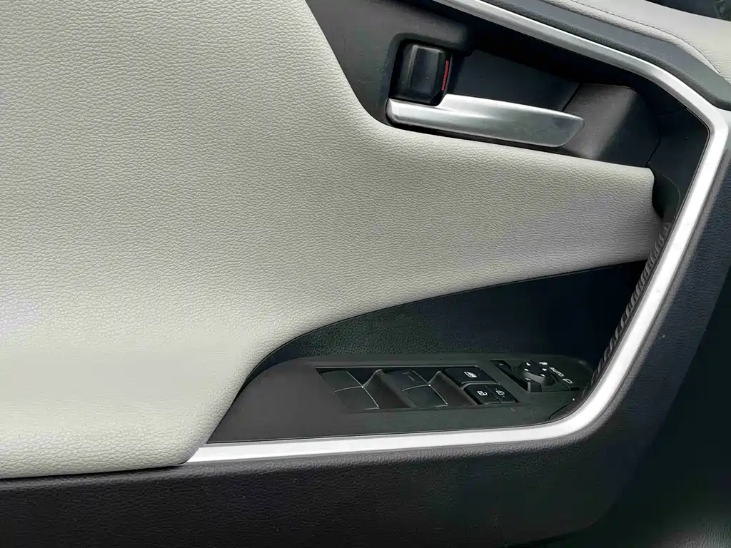 Toyota Wildlander 2020 — фото 13