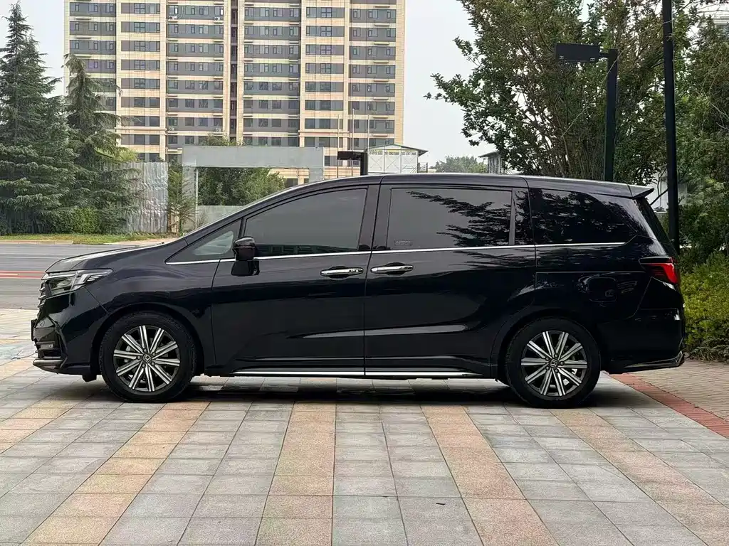Honda Odyssey 2023 — фото 3