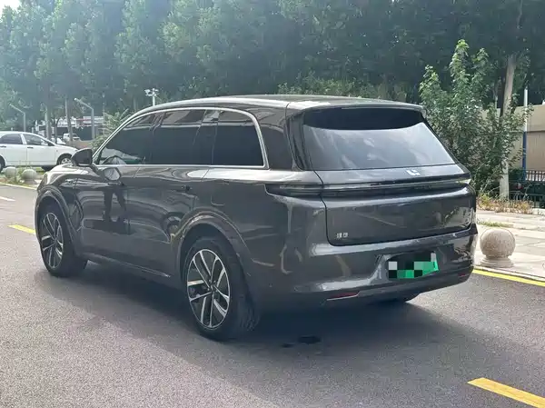 Li Auto L8 2024