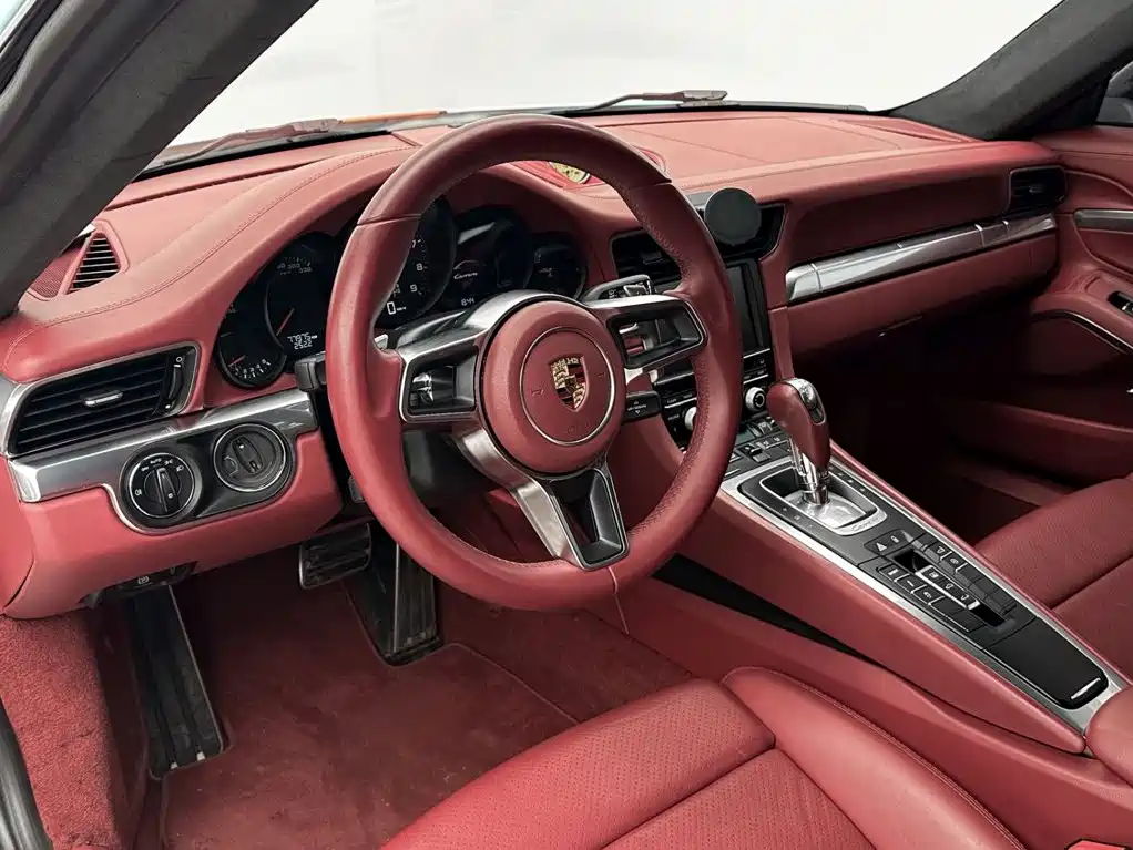Porsche 911 2014 — фото 10