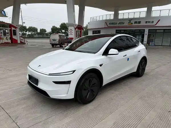 Tesla Model Y 2026