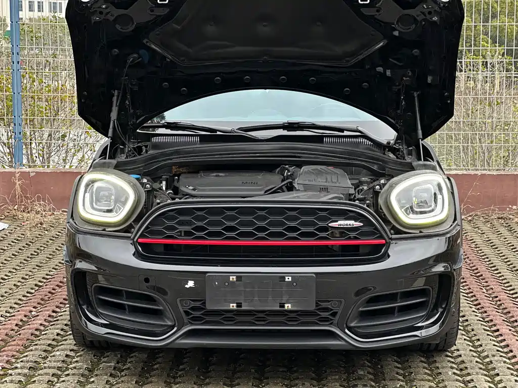 MINI JCW Countryman 2022 — фото 31
