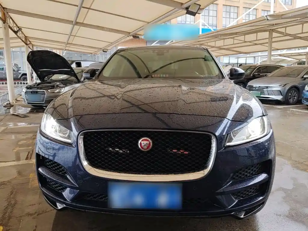 Jaguar F-PACE 2019