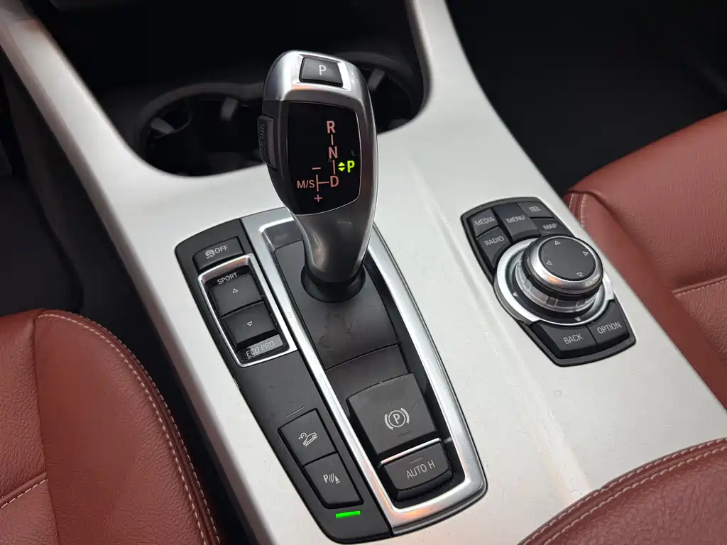 BMW X3 2013 — фото 10