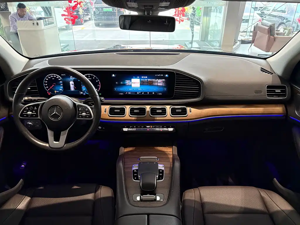 Mercedes-Benz GLE 2020 — фото 18