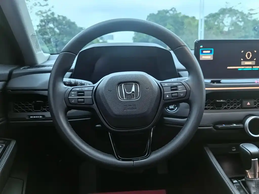 Honda Accord 2023 — фото 9