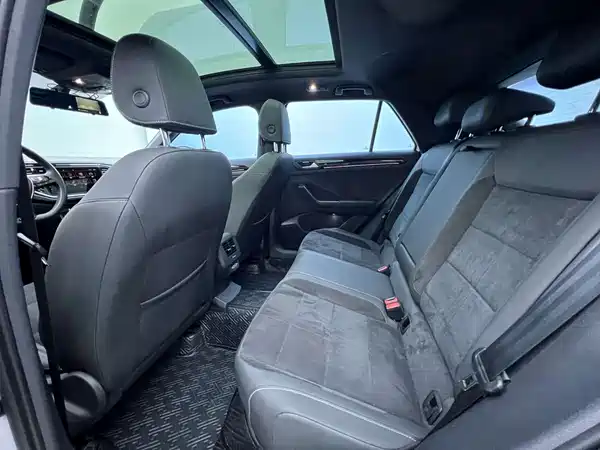 Volkswagen T-Roc 2021